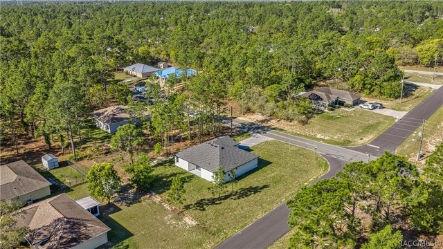 7841 N Santos Drive, Citrus Springs, FL 34434