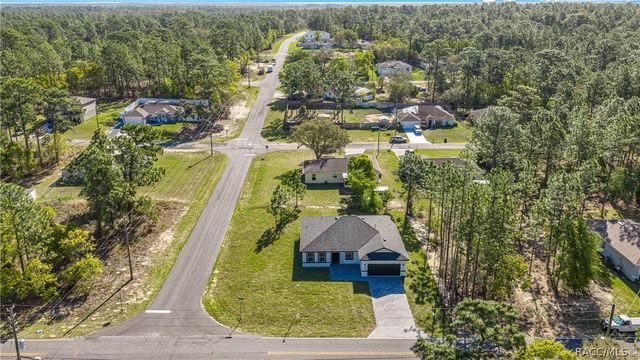 7841 N Santos Drive, Citrus Springs, FL 34434