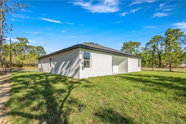 7841 N Santos Drive, Citrus Springs, FL 34434