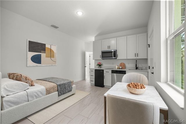 7841 N Santos Drive, Citrus Springs, FL 34434