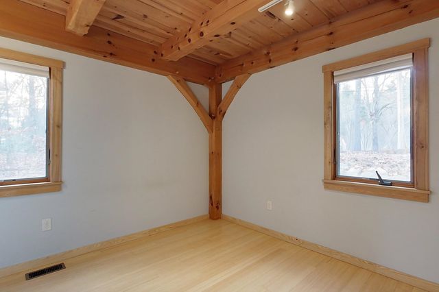 93 Old Milford Road, Brookline, NH 03033