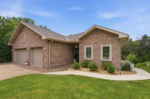 1945 Division Street N, North Saint Paul, MN 55109