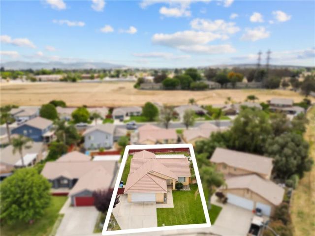 533 Heidi Circle, Beaumont, CA 92223