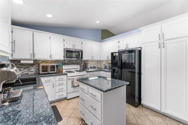 533 Heidi Circle, Beaumont, CA 92223