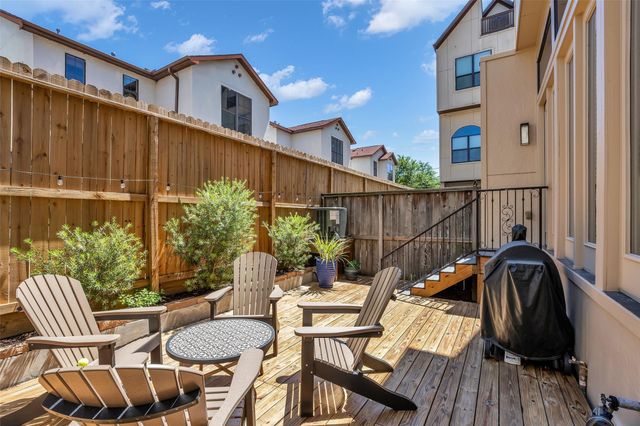 1819 W 24th Street, Houston, TX 77008