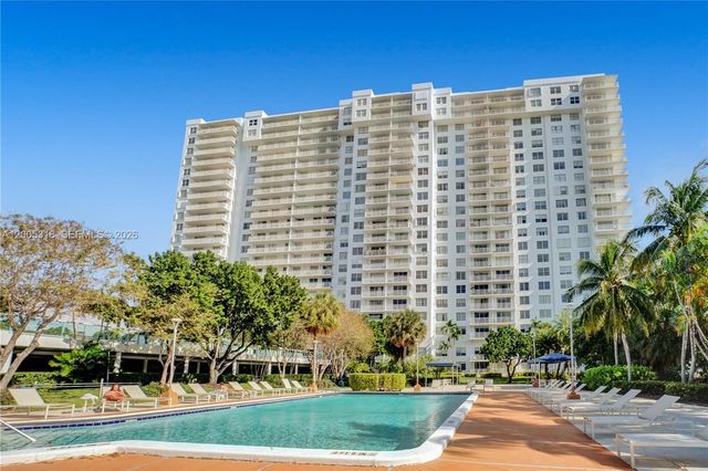 2851 NE 183rd Street 2012E, Aventura, FL 33160