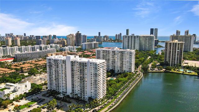 2851 NE 183rd Street 2012E, Aventura, FL 33160