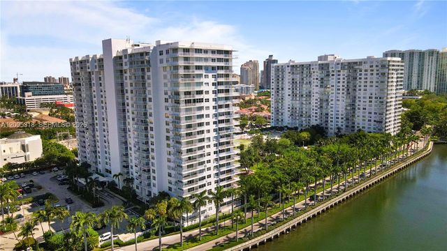 2851 NE 183rd Street 2012E, Aventura, FL 33160