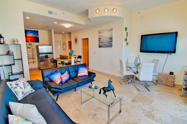 9420 Seawall Boulevard 302, Galveston, TX 77554