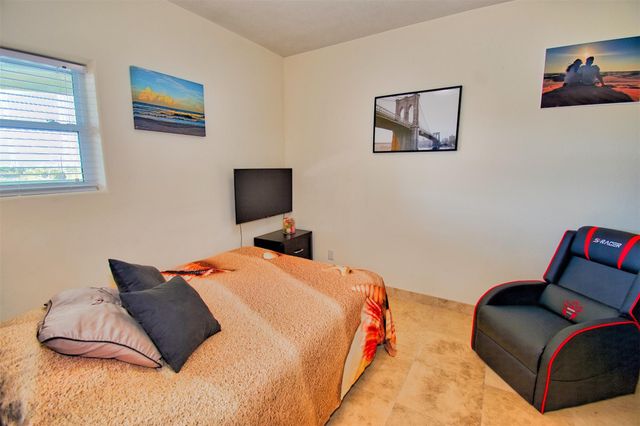 9420 Seawall Boulevard 302, Galveston, TX 77554