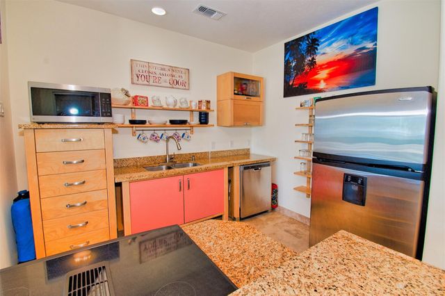 9420 Seawall Boulevard 302, Galveston, TX 77554