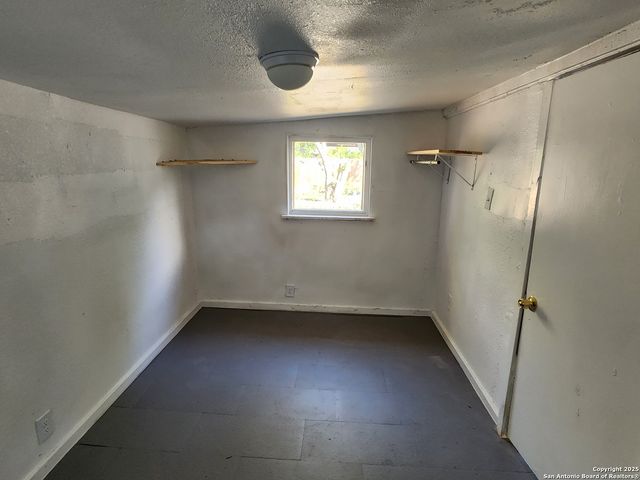 253 SW Carroll Ave, San Antonio, TX 78225