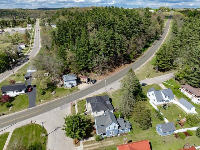 524 N East Street, Wonewoc, WI 53968