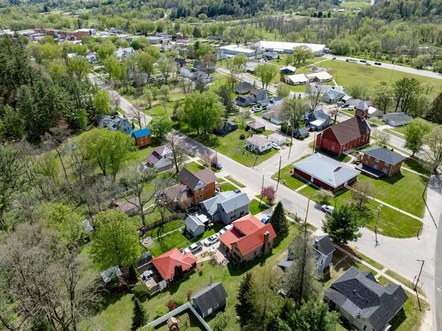 524 N East Street, Wonewoc, WI 53968