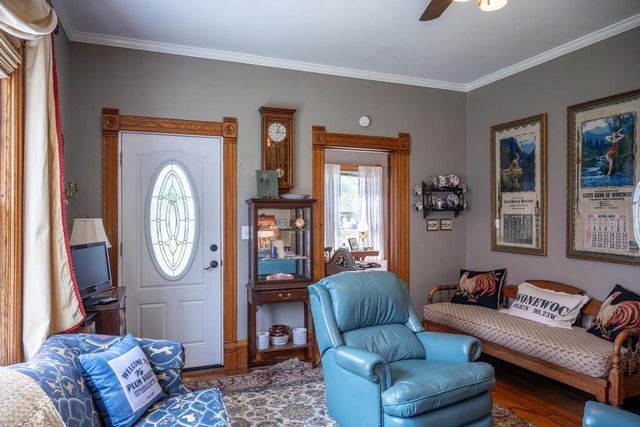 524 N East Street, Wonewoc, WI 53968