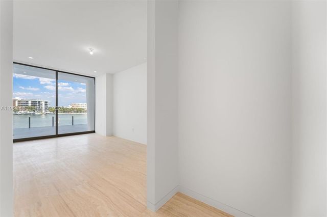 5 Grove Isle Dr L204, Coconut Grove, FL 33133