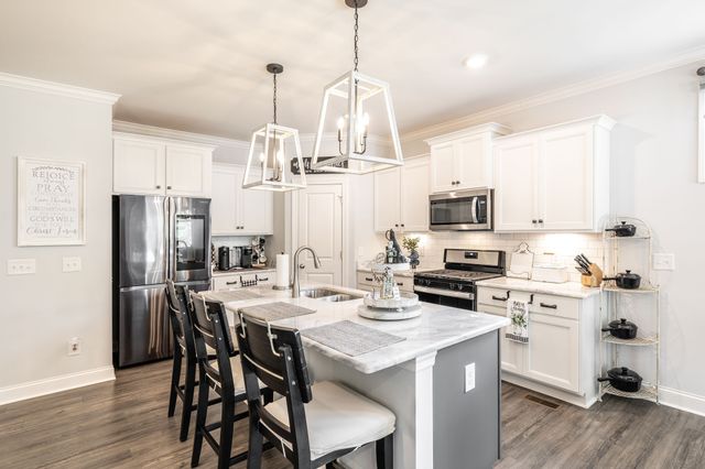 309 Van Conder Pl, Hendersonville, TN 37075