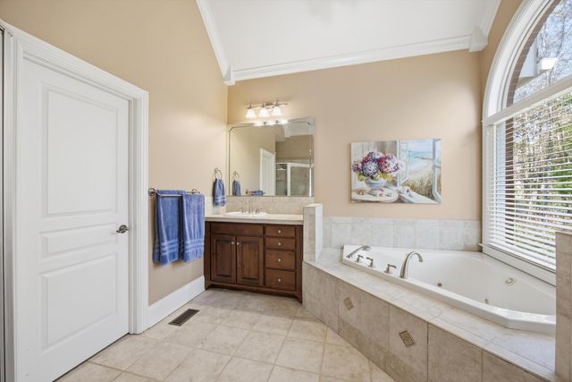 2590 Bristlecone Lane, Signal Mountain, TN 37377