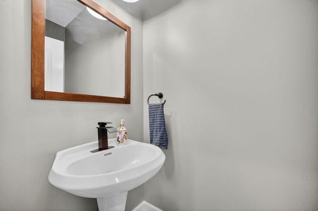 1012 NW 32nd Street, Ankeny, IA 50023