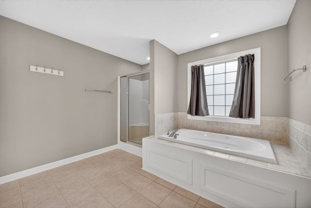 1012 NW 32nd Street, Ankeny, IA 50023