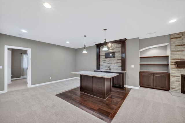 1012 NW 32nd Street, Ankeny, IA 50023