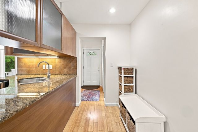 829 Chestnut, Newton, MA 02468
