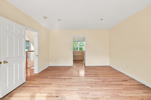 829 Chestnut, Newton, MA 02468