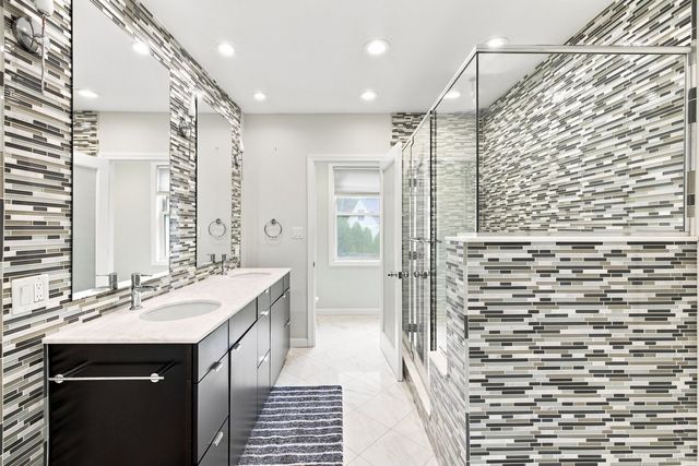 829 Chestnut, Newton, MA 02468