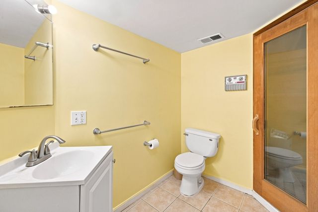 829 Chestnut, Newton, MA 02468