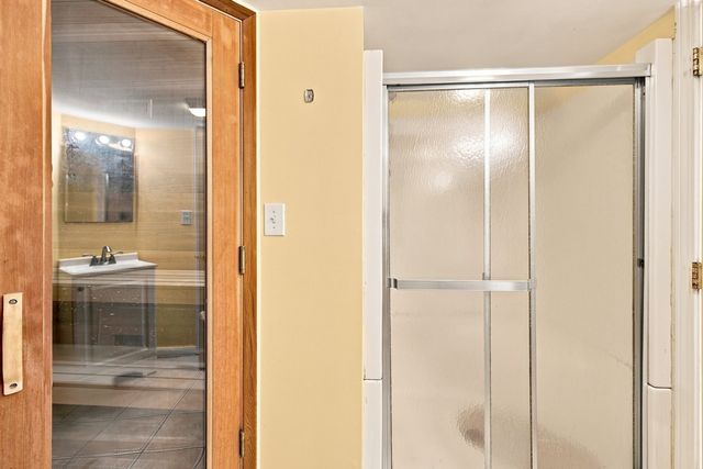 829 Chestnut, Newton, MA 02468