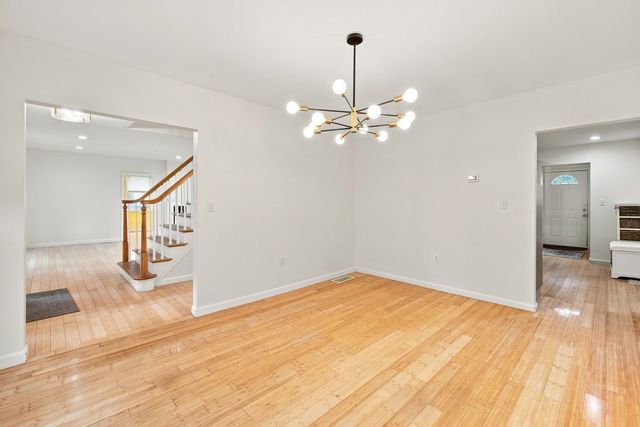 829 Chestnut, Newton, MA 02468