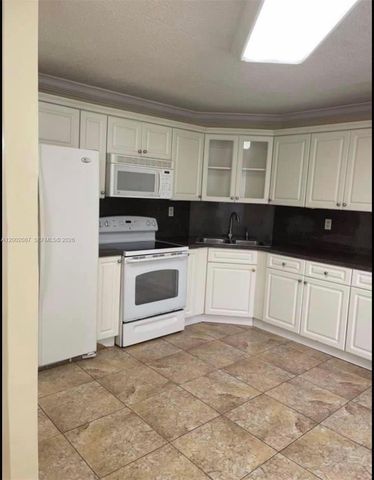 6795 SW 132nd Ave 203, Miami, FL 33183