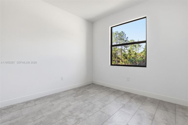 1087 Rugby Ln, La Belle, FL 33935