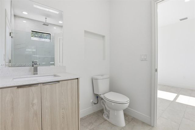 1087 Rugby Ln, La Belle, FL 33935