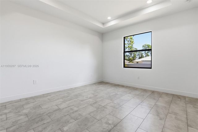 1087 Rugby Ln, La Belle, FL 33935