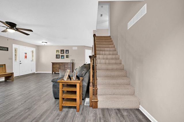 129 Creekside Drive, Danville, KY 40422