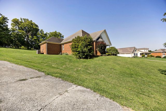 129 Creekside Drive, Danville, KY 40422