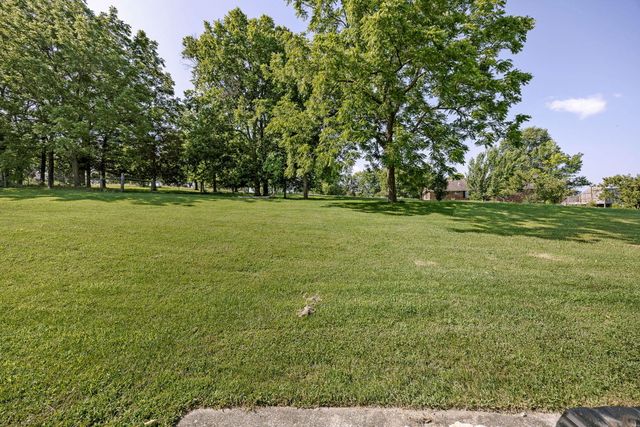 129 Creekside Drive, Danville, KY 40422