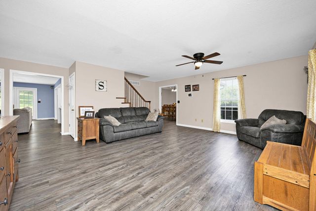 129 Creekside Drive, Danville, KY 40422