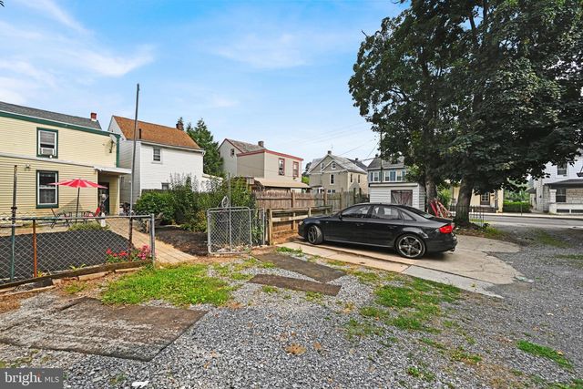 251 S 8TH ST, Lebanon, PA 17042