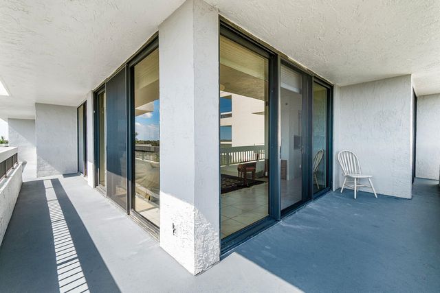 23200 Camino Del Mar 604, Boca Raton, FL 33433