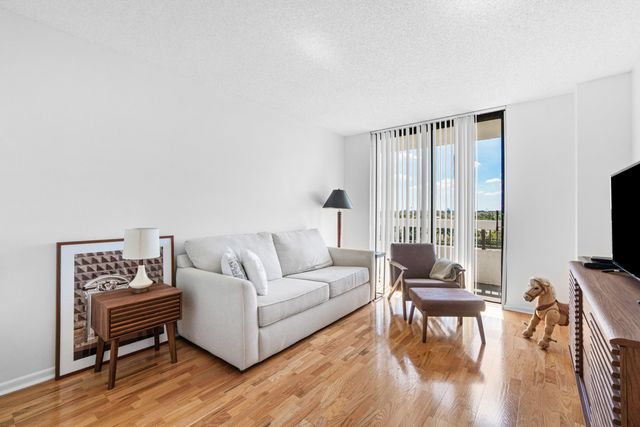 23200 Camino Del Mar 604, Boca Raton, FL 33433