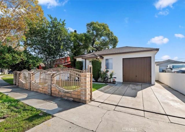 3100 Los Flores, Lynwood, CA 90262