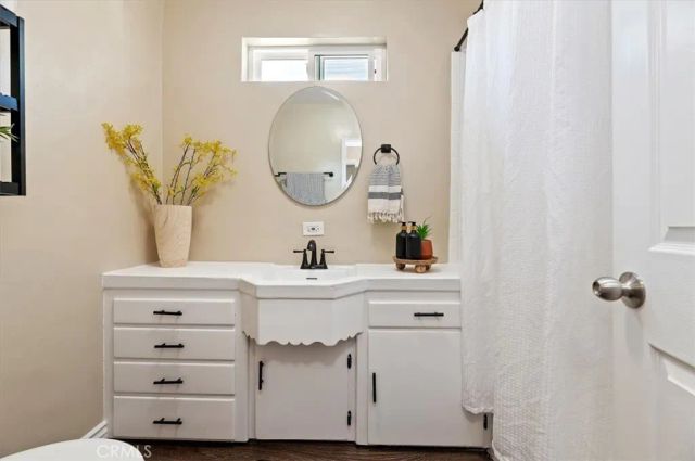 3100 Los Flores, Lynwood, CA 90262