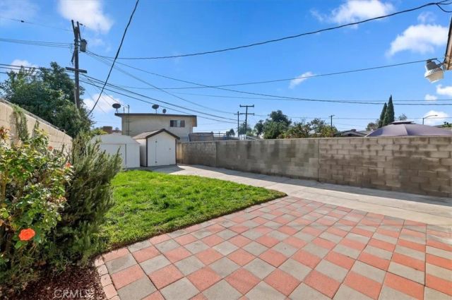 3100 Los Flores, Lynwood, CA 90262