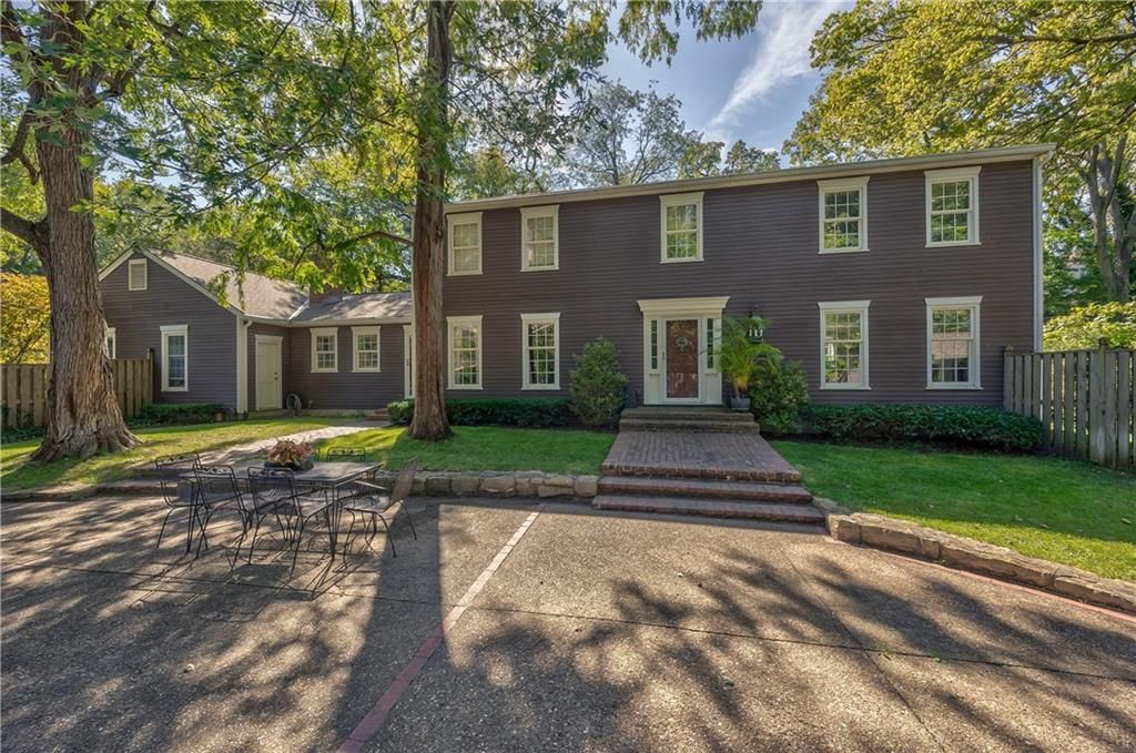 5524 Mission Road, Fairway, KS 66205