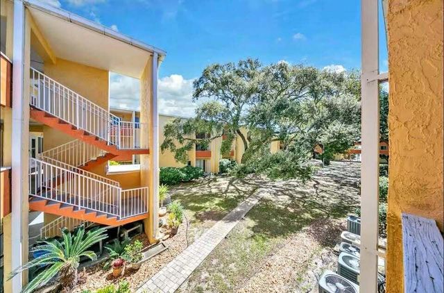 209 W MIRACLE STRIP Parkway D201, Mary Esther, FL 32569