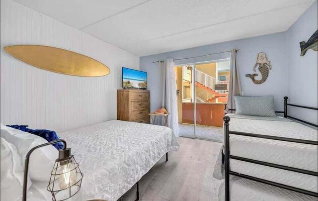 209 W MIRACLE STRIP Parkway D201, Mary Esther, FL 32569