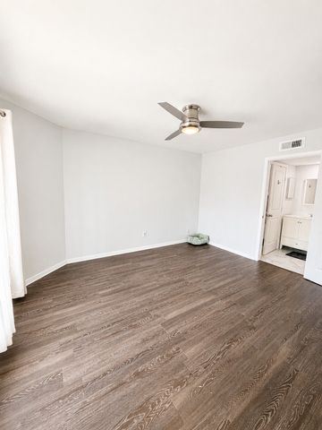4020 Holland Avenue 213, Dallas, TX 75219