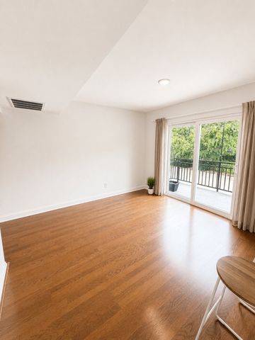 4020 Holland Avenue 213, Dallas, TX 75219